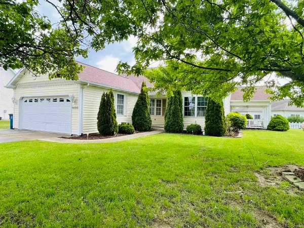 $249,900 | 1490 West Crane Pond Drive, Marion, IN 46952