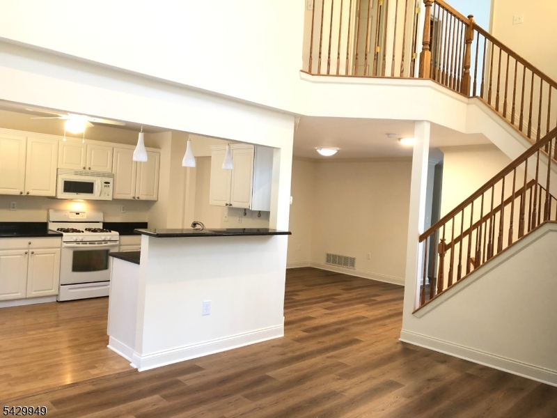93 Constitution Way Bernards, NJ 07920 - Photo 3 of 16
