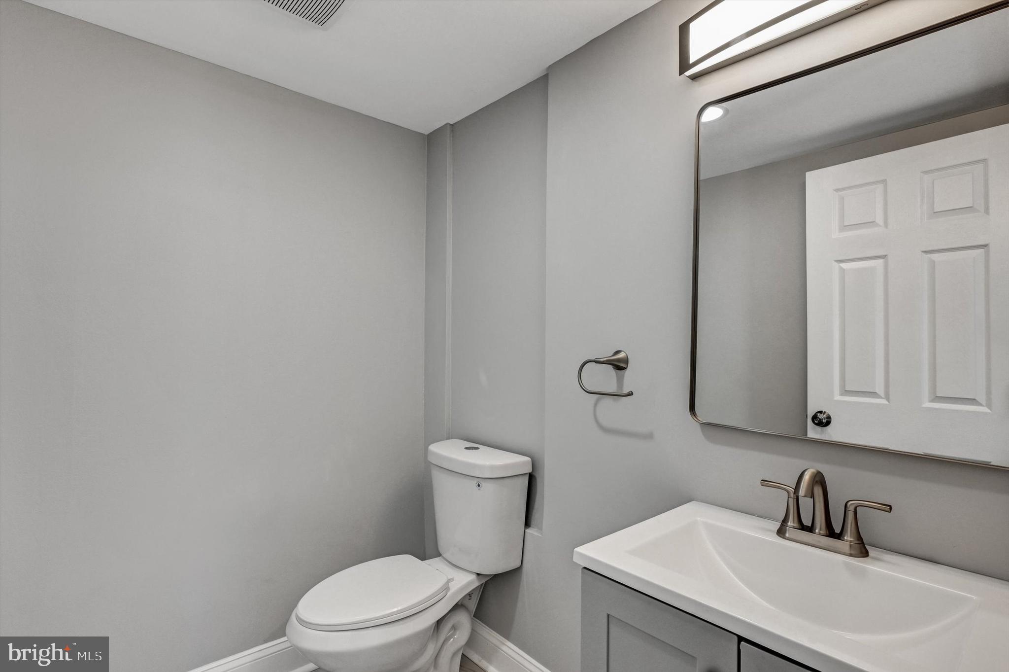 18009 Cashell Road Olney, MD 20832 - Photo 11 of 34