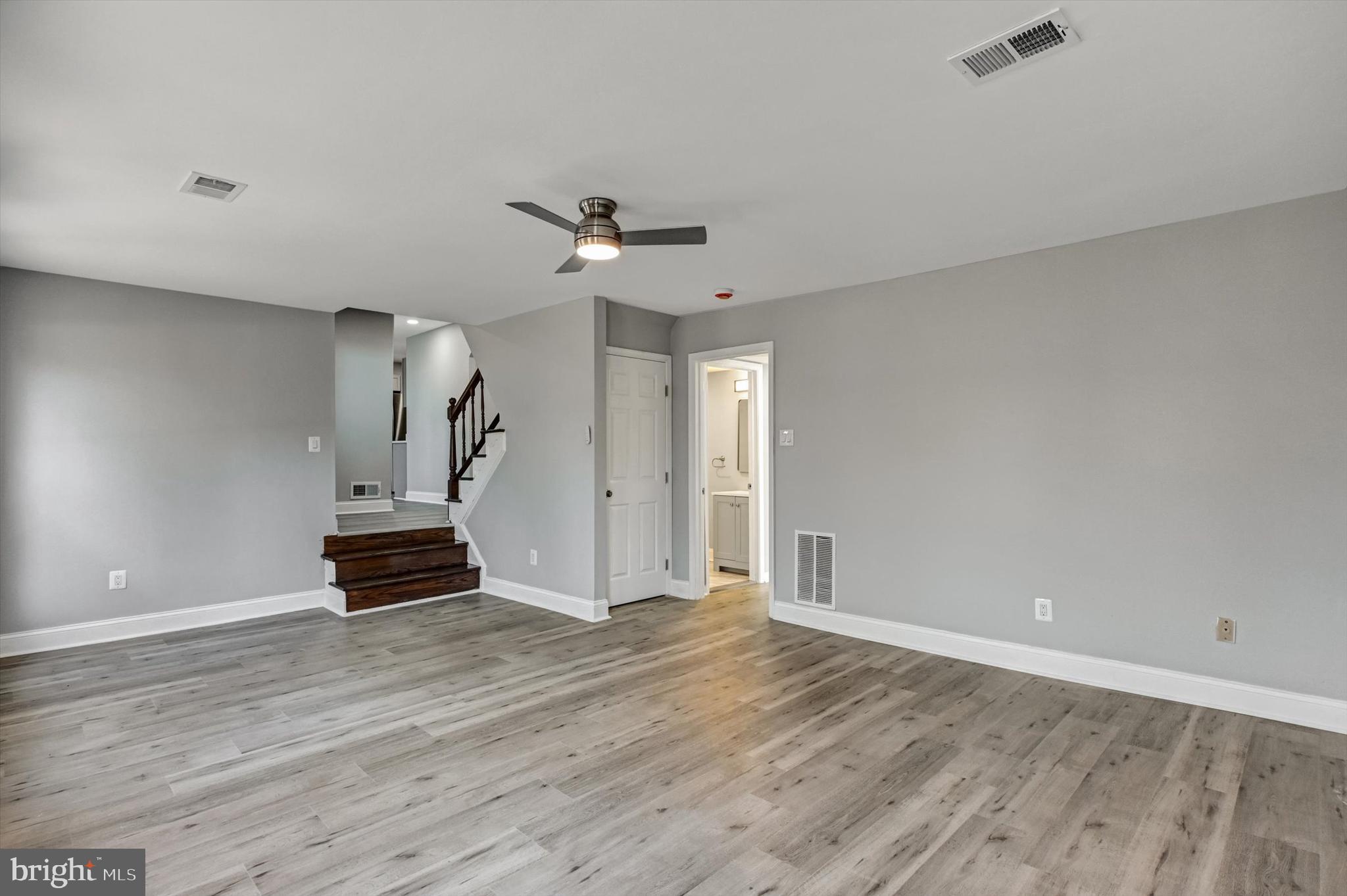 18009 Cashell Road Olney, MD 20832 - Photo 9 of 34