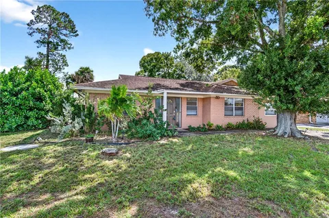 $299,000 | 750 Southwest Port St Lucie Boulevard, Port St. Lucie, FL 34953