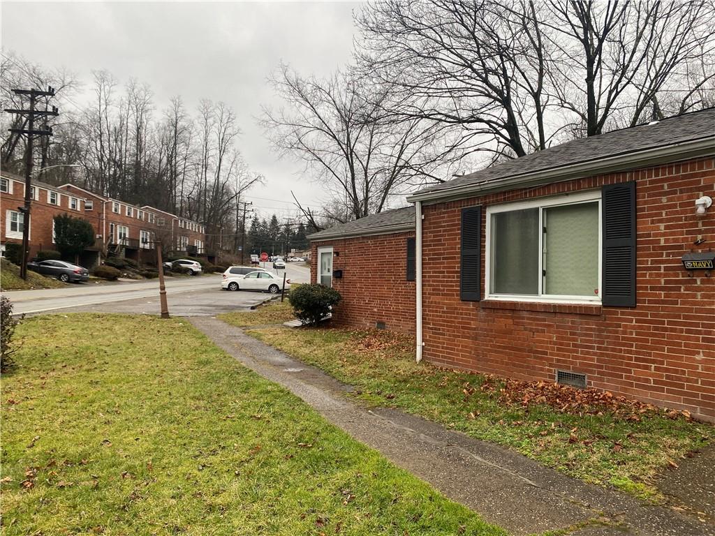 1 Penn Ridge Court, Unit 10 Pittsburgh, PA 15235 - Photo 21 of 23 a view of a yard with a house