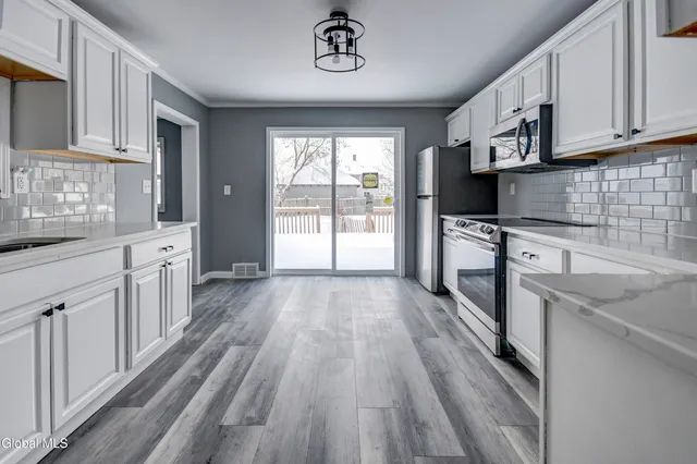 $269,900 | 119 Maple Avenue, Florida, NY 12069