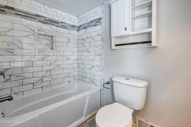 $269,900 | 119 Maple Avenue, Florida, NY 12069