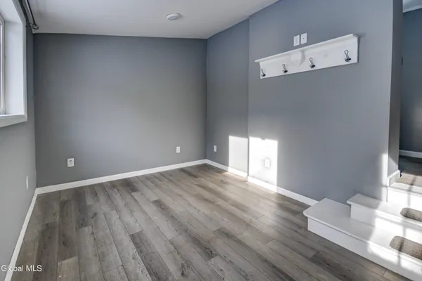 $249,999 | 119 Maple Avenue, Florida, NY 12069