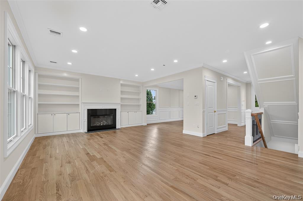 229 Brixton Road Garden City, NY 11530 - Photo 9 of 40
