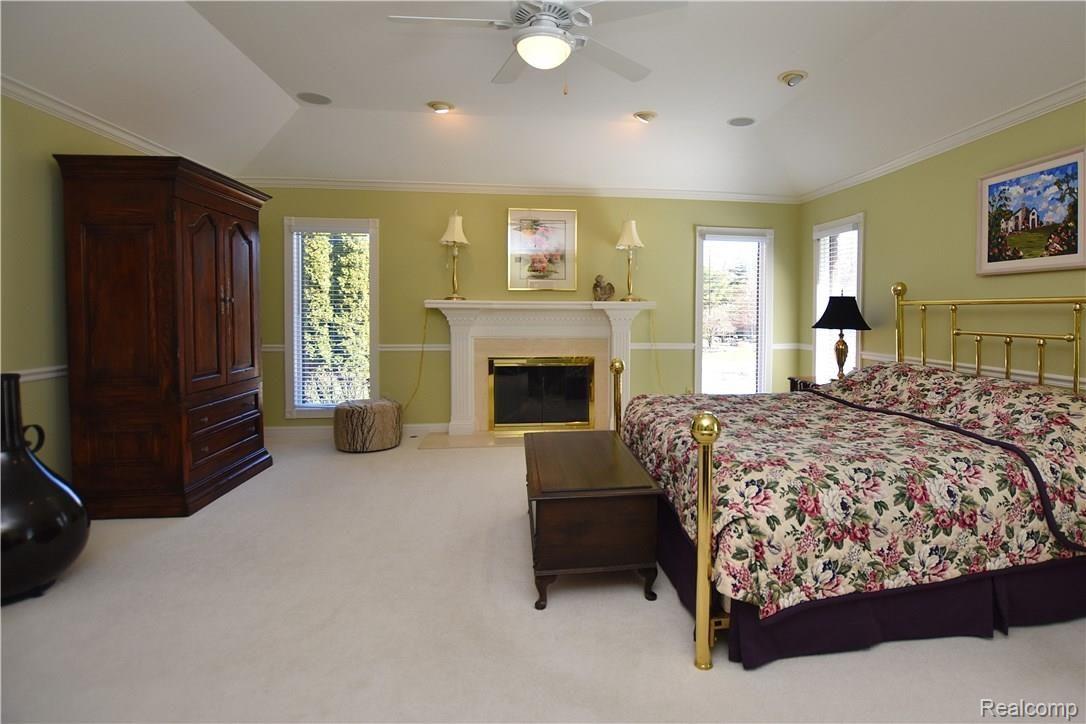 3980 Oak Pointe Court Rochester, MI 48306 - Photo 19 of 38 OakPoints3980_19.JPG