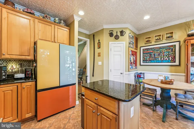 $1,049,000 | 703 Capitol Square Place Southwest, Washington, DC 20024