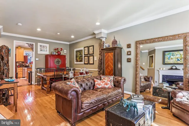 $1,049,000 | 703 Capitol Square Place Southwest, Washington, DC 20024