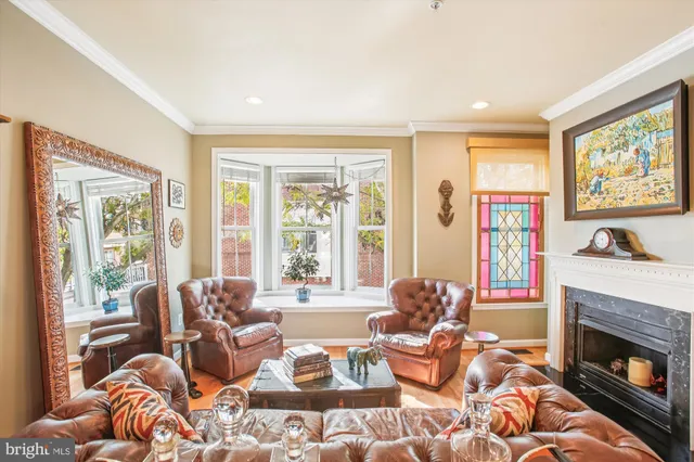 $1,049,000 | 703 Capitol Square Place Southwest, Washington, DC 20024