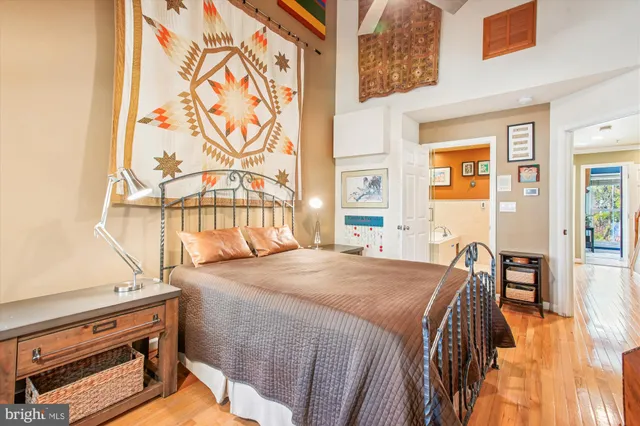 $1,049,000 | 703 Capitol Square Place Southwest, Washington, DC 20024