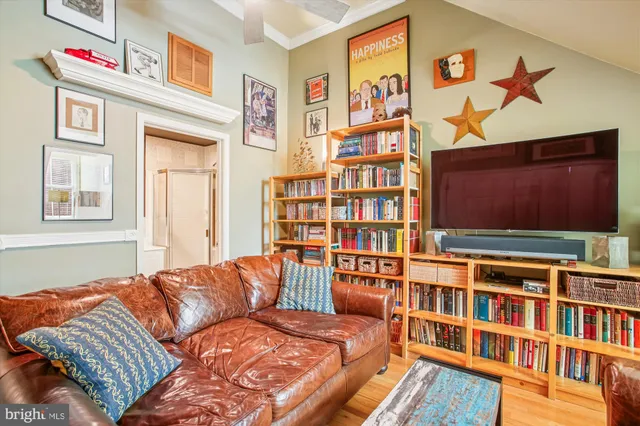 $1,049,000 | 703 Capitol Square Place Southwest, Washington, DC 20024