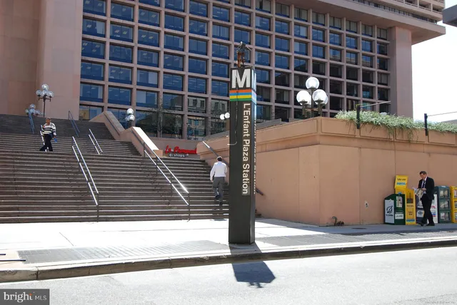 $1,049,000 | 703 Capitol Square Place Southwest, Washington, DC 20024