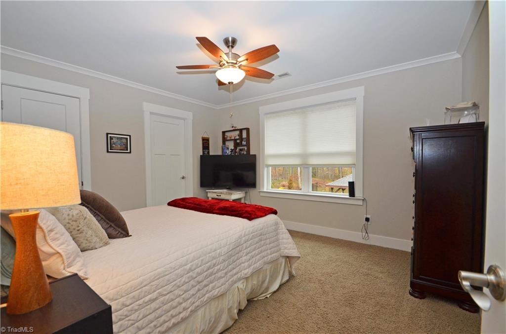 5578 Salem View Road Pfafftown, NC 27040 - Photo 26 of 48 Bedroom 3 has large walk in closet and shared bath.