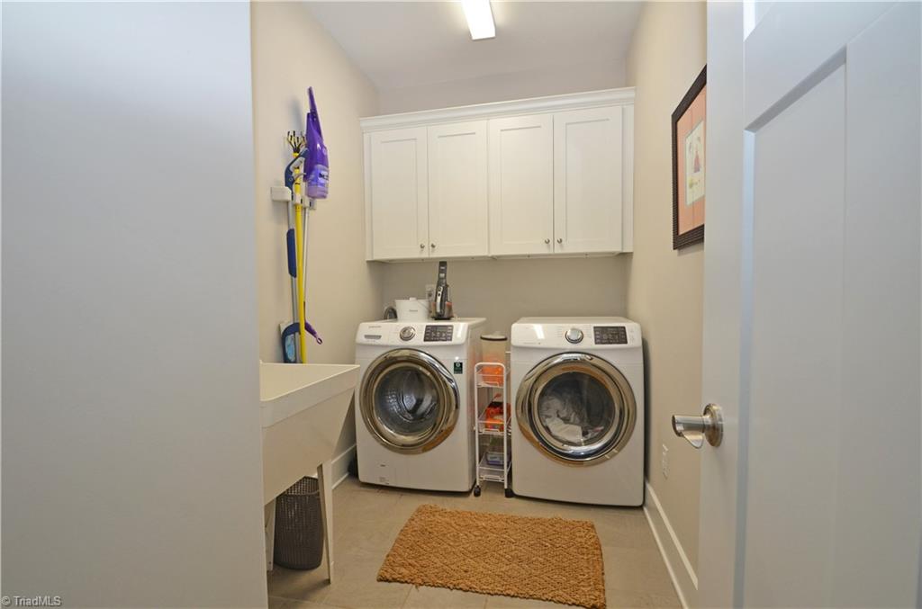 5578 Salem View Road Pfafftown, NC 27040 - Photo 32 of 48 Large main level laundry room