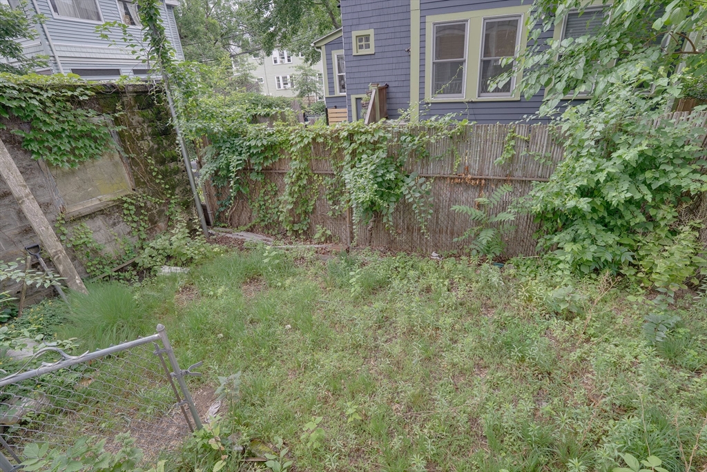 40 Simpson Avenue Somerville, MA 02144 - Photo 14 of 34