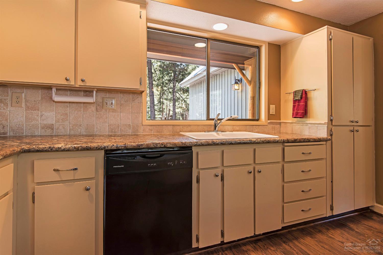 70475 Alum Root Black Butte Ranch, OR 97759 - Photo 7 of 19 Additional Photo