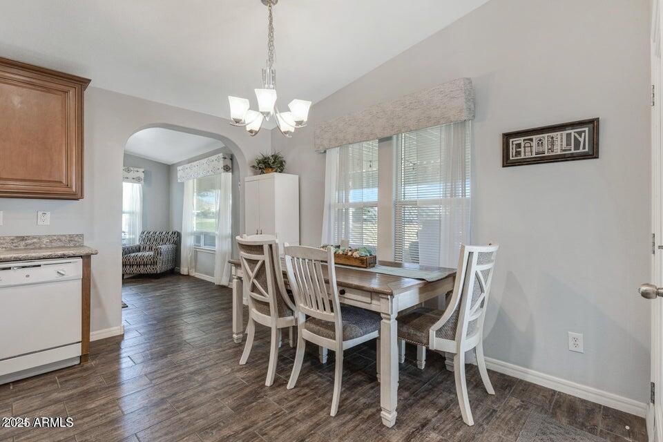 650 North Hawes Road, Unit 2819 Mesa, AZ 85207 - Photo 11 of 33 2819 9