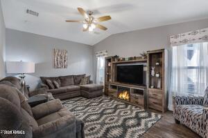 650 North Hawes Road, Unit 2819 Mesa, AZ 85207 - Photo 3 of 33 2819 liv rm