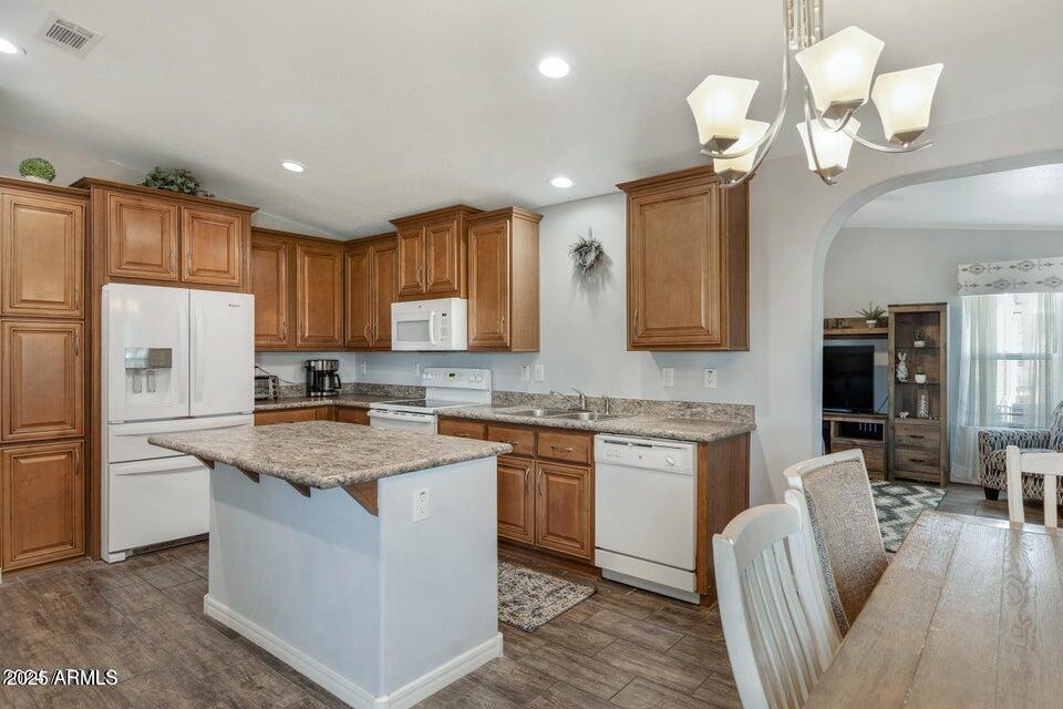 650 North Hawes Road, Unit 2819 Mesa, AZ 85207 - Photo 8 of 33 2819 4