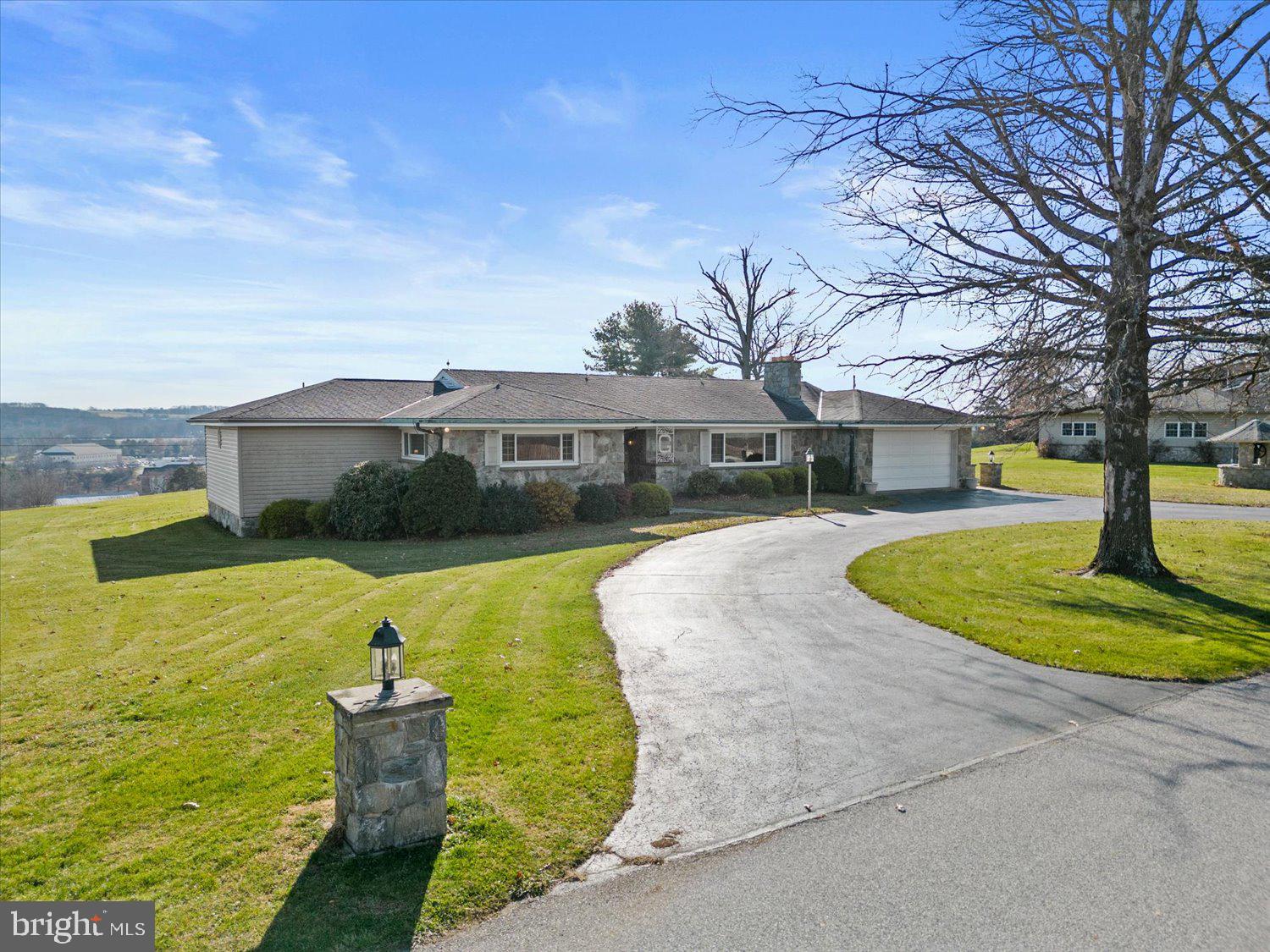 578 Owen Road York, PA 17403 - Photo 2 of 75 Circular driveway