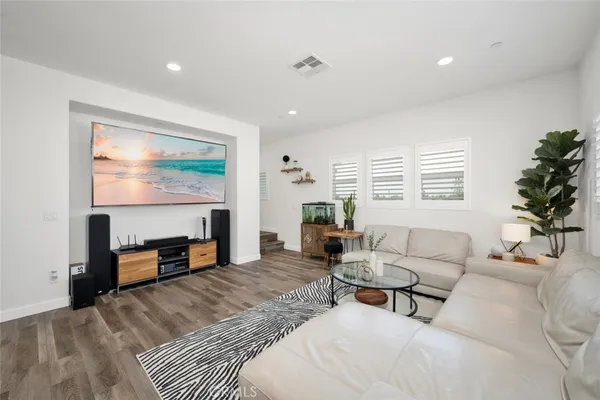 $4,000 | 3315 West Rovigo Drive, Anaheim, CA 92801