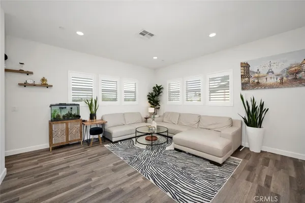 $4,000 | 3315 West Rovigo Drive, Anaheim, CA 92801