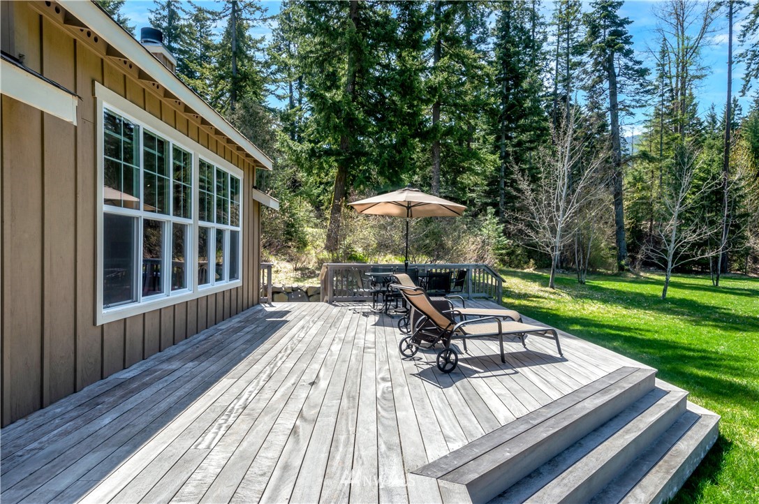 7570 Westside Road Cle Elum, WA 98922 - Photo 3 of 30 Gallery Image 3