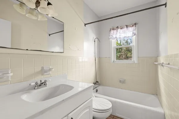 $375,000 | 417 Dennis Avenue, Moncks Corner, SC 29461