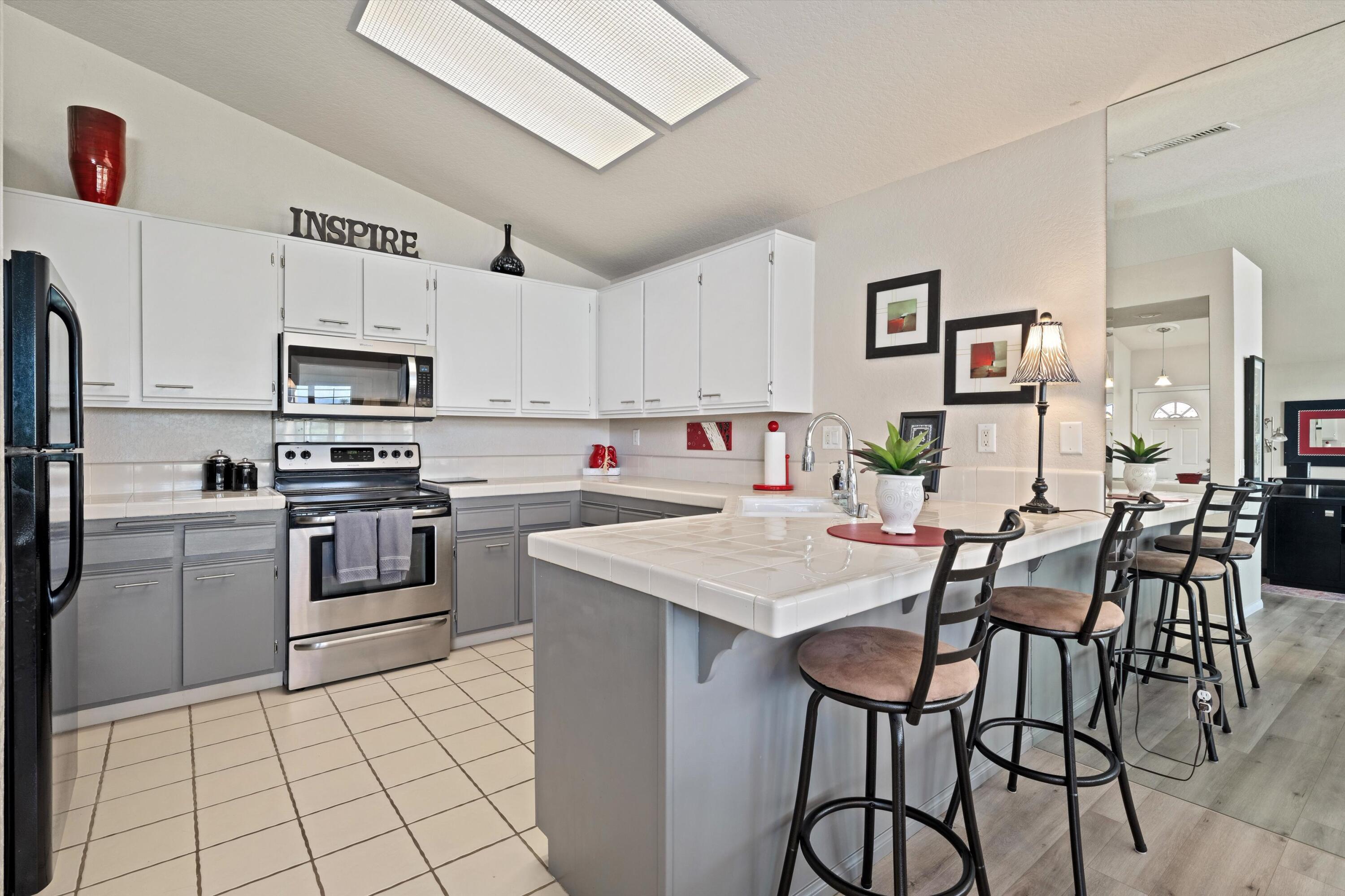 76920 Morocco Road Palm Desert, CA 92211 - Photo 13 of 36 20-67219444