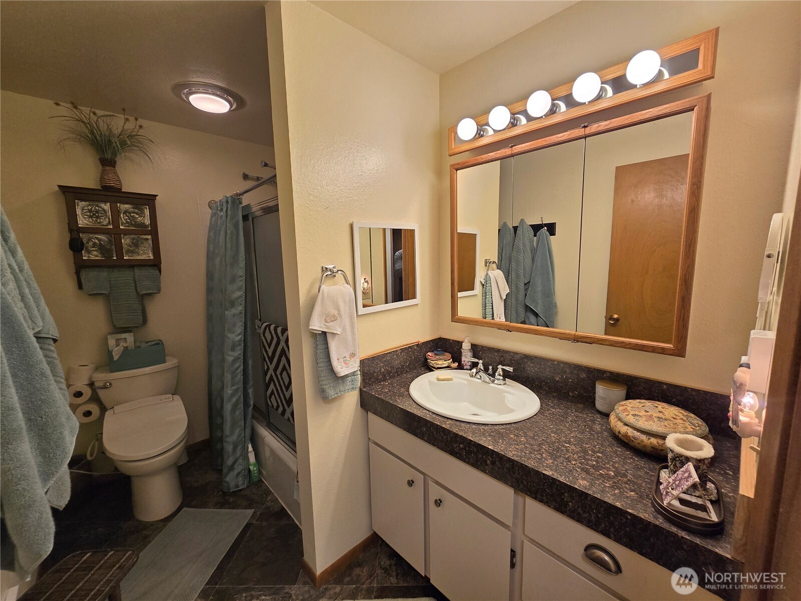 1301 South 3rd Avenue, Unit 5D Sequim, WA 98382 - Photo 23 of 29