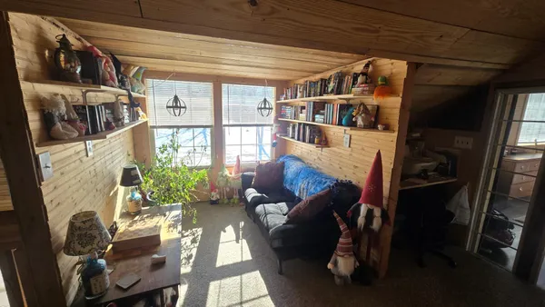 $349,900 | 28143 North Island Circle, Hollandale, MN 56045