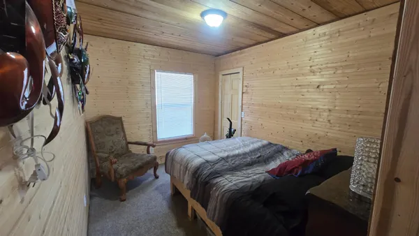 $349,900 | 28143 North Island Circle, Hollandale, MN 56045