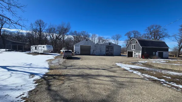 $349,900 | 28143 North Island Circle, Hollandale, MN 56045