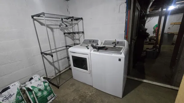 $349,900 | 28143 North Island Circle, Hollandale, MN 56045