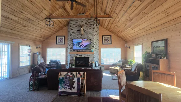 $349,900 | 28143 North Island Circle, Hollandale, MN 56045