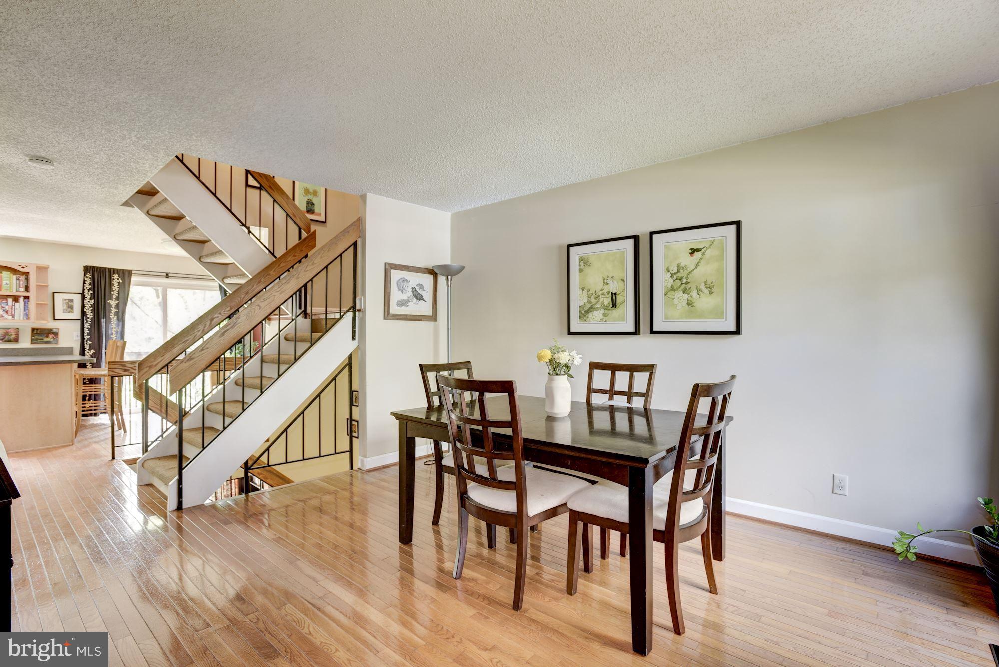 2220 Cartwright Place Reston, VA 20191 - Photo 4 of 39 Living Room (Currently use as Dining)