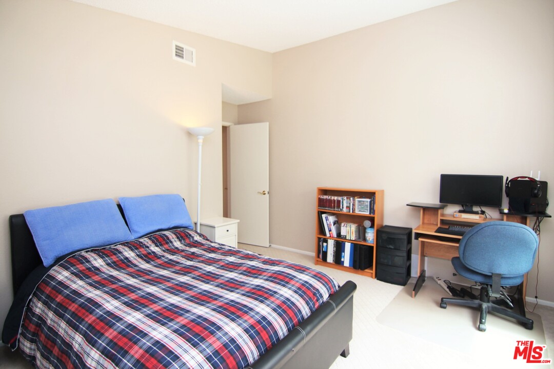 2040 Rio Bonito Drive Rowland Heights, CA 91748 - Photo 17 of 23