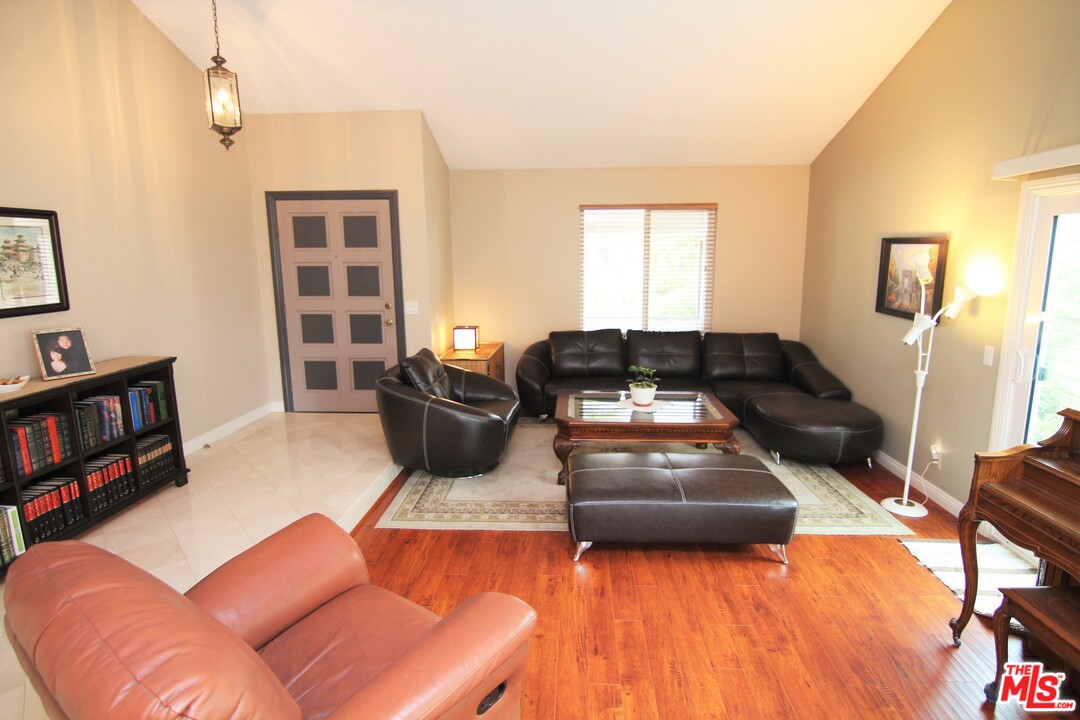 2040 Rio Bonito Drive Rowland Heights, CA 91748 - Photo 3 of 23