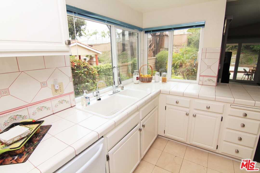 2040 Rio Bonito Drive Rowland Heights, CA 91748 - Photo 7 of 23