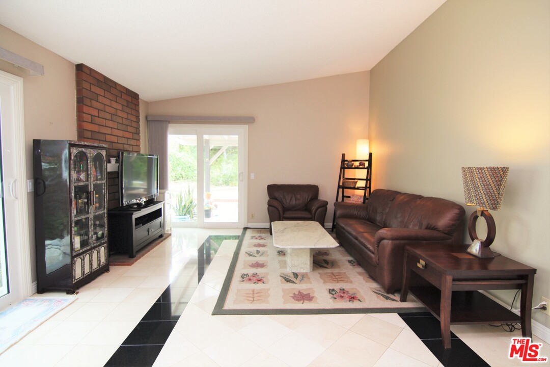 2040 Rio Bonito Drive Rowland Heights, CA 91748 - Photo 8 of 23