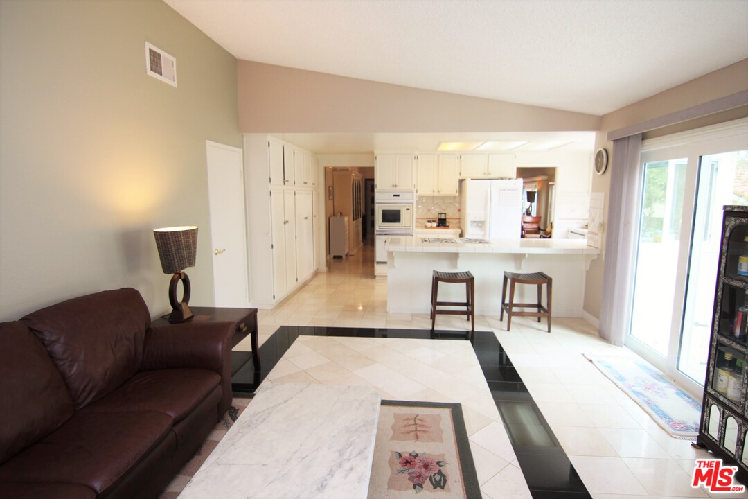 2040 Rio Bonito Drive Rowland Heights, CA 91748 - Photo 9 of 23