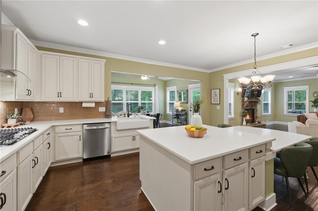 101 Madison Street Canton, GA 30115 - Photo 9 of 40