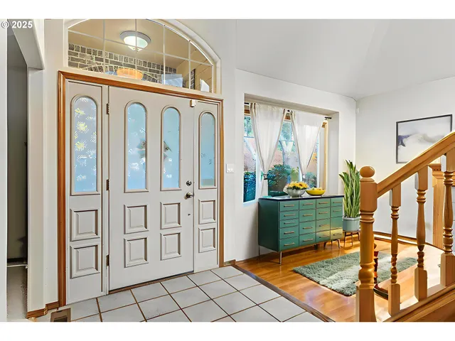 a view of living room