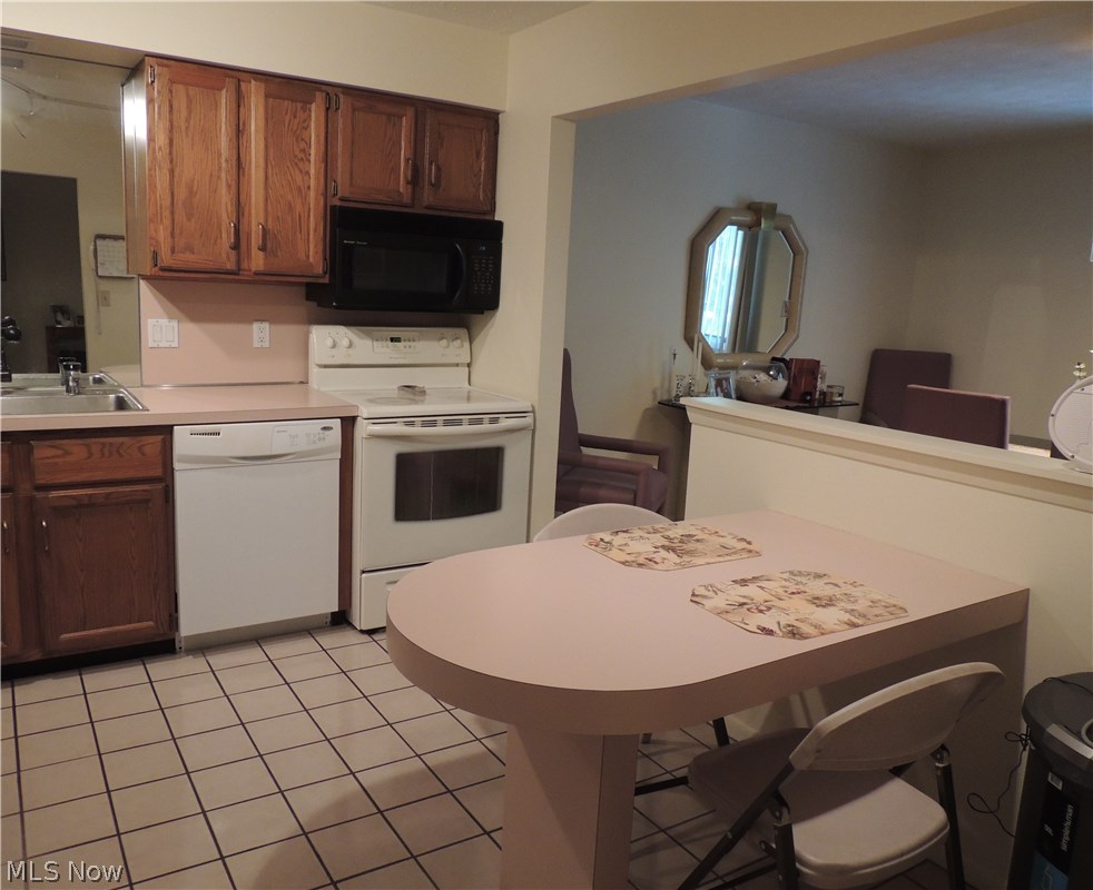 1175 East Calla Road, Unit A122 Youngstown, OH 44514 - Photo 8 of 20 Gallery Image 8