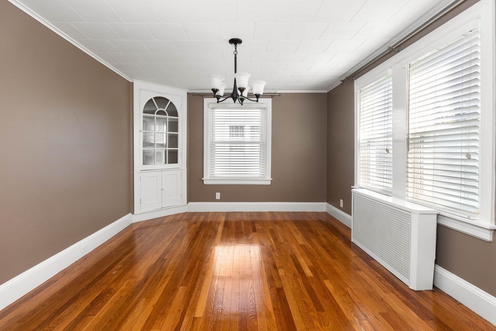 87 Buckingham Road North Andover, MA 01845 - Photo 13 of 25 Gallery Image 13