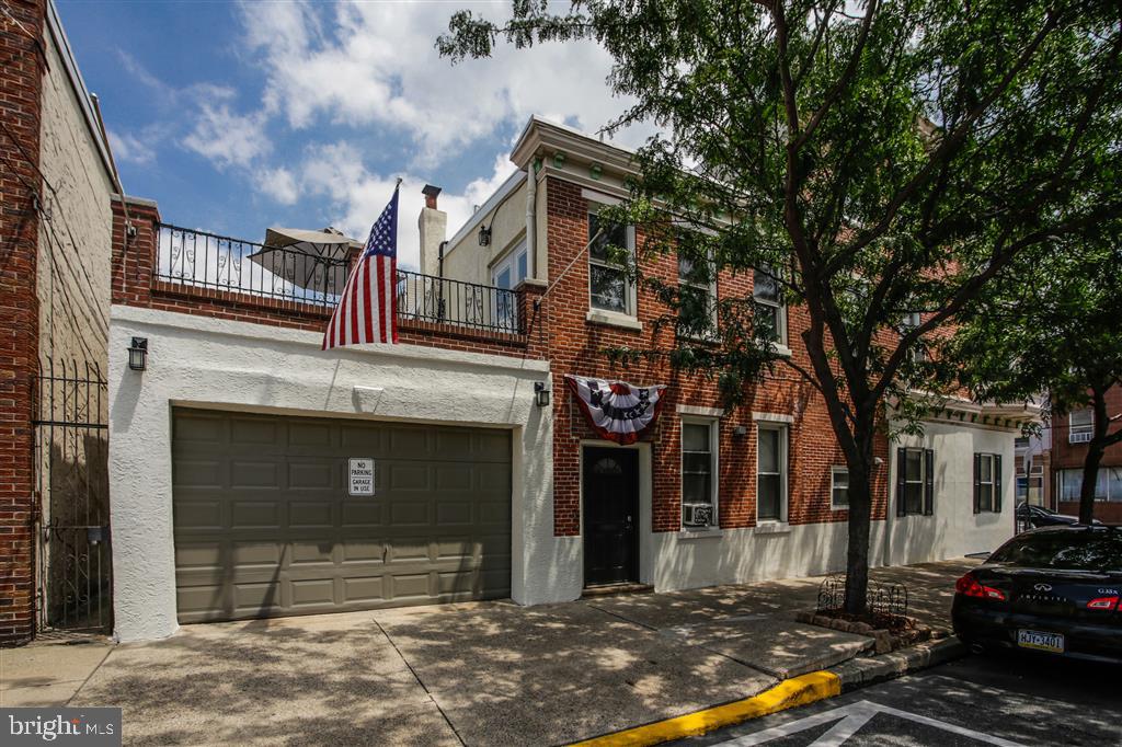 1840 South 10th Street Philadelphia, PA 19148 - Photo 1 of 30