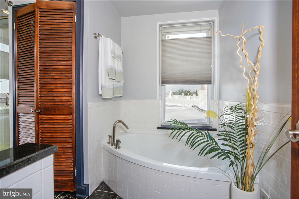 1840 South 10th Street Philadelphia, PA 19148 - Photo 14 of 30