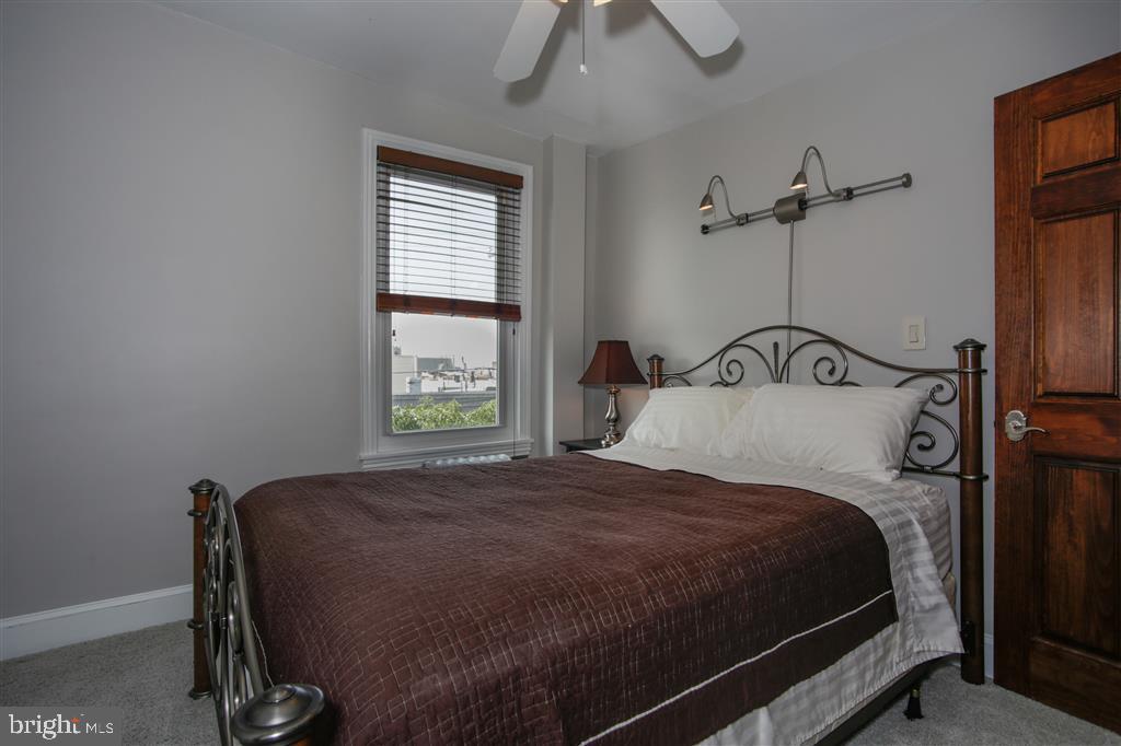 1840 South 10th Street Philadelphia, PA 19148 - Photo 16 of 30