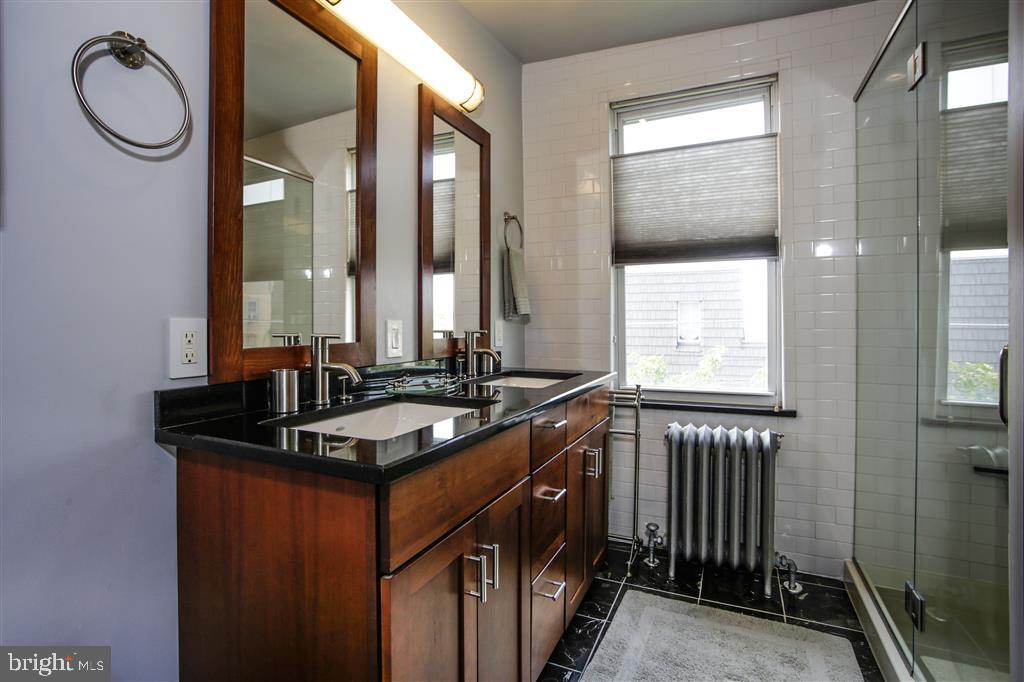 1840 South 10th Street Philadelphia, PA 19148 - Photo 4 of 30